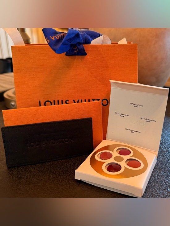 Louis Vuitton Other - Louis Vuitton Black Lipstick holder and sample! Mini Gift bag included!